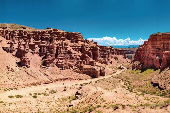 2 Days Tour: Charyn Canyon, Kaindy & Kolsay Lakes - Three major sights in two days