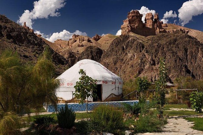 Advantures in Charyn Canyon. Private tour. - Charyn Canyon in one long day