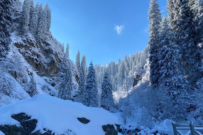 Alma-Arasan & Ayusai Mountain Gorges with Hot Springs Tour - When to book and what to keep in mind