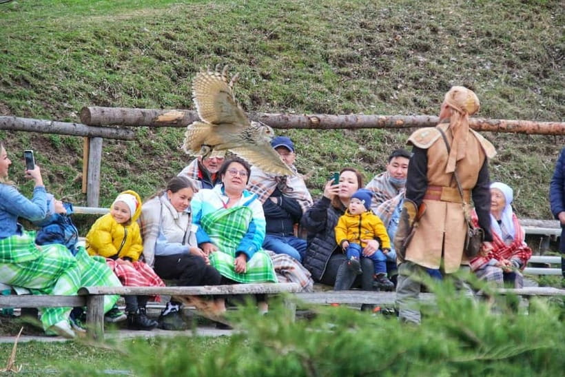 Almaty: Falconry show and Big Almaty Gorge - Who will get the most from this outing