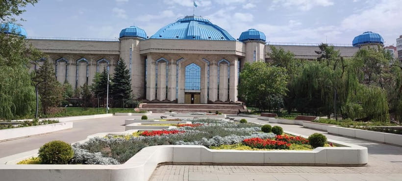 Almaty: Full Day City Tour with Lunch and Museum Tickets - Starting with two hours at the Central State Museum