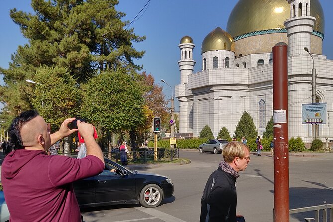 Almaty Original City Tour - Green Bazaar, Almaty’s everyday meeting place