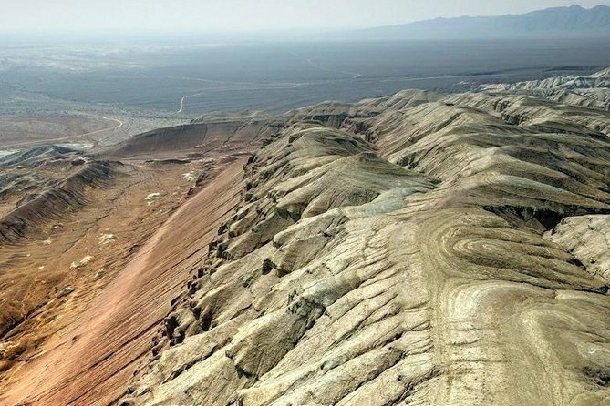 Altyn emel 2 days tour. (Singing dune, AkTau, KattyTau) - Aktau Mountains and a 25-million-year-old fossil field