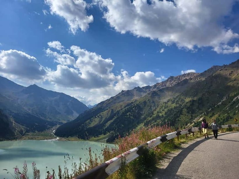 Big Almaty lake tour off road bike - The two-hour ride toward Big Almaty Lake