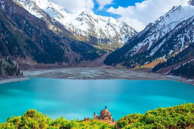 Big Almaty Lake with Horseback Riding Day Tour - The guide and the small-group feel