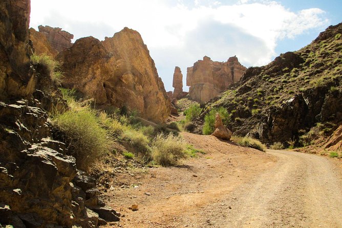 Charyn Canyon - a Place where time stood still... - Four hours in the Valley of Castles