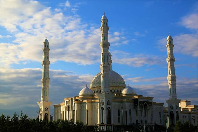 Private Astana City tour: Gude & Food & Winetasting - What this tour tells you about Astana