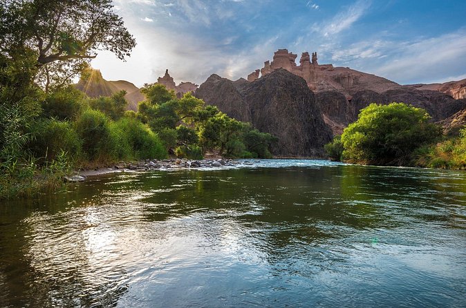 Private Day Trip to Fantastic Charyn Canyon - Free time for photographs and short hikes