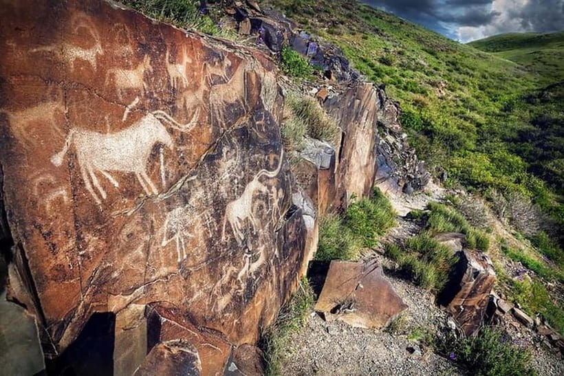 Tanbaly Gorge: Ancient Petroglyphs UNESCO Site Day Tour - The 2.5-hour drive from Almaty