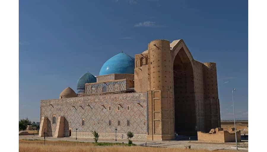 Turkestan Gloriously Isolated - Day Tour from Tashkent - Camels, eagle photography, and Kazakh dress